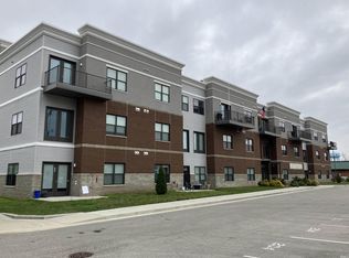 104 N 1st St #302, Vincennes, IN 47591