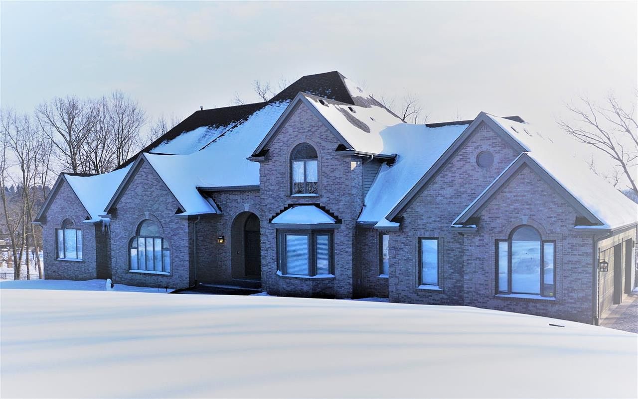 1635 Hidden Creek Ln, Belvidere, IL 61008 Zillow