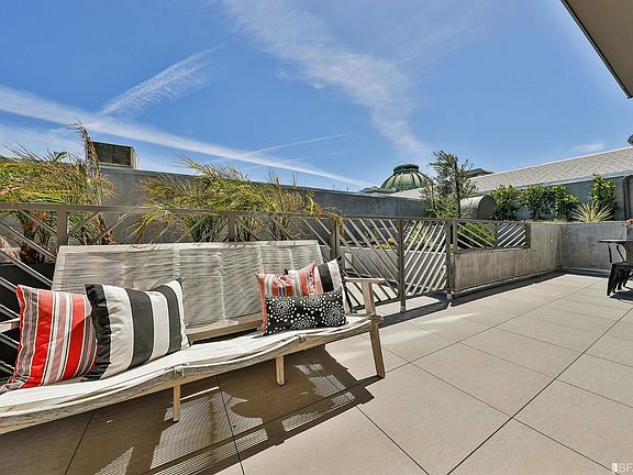2nd image of 1 Stanyan St Unit 22