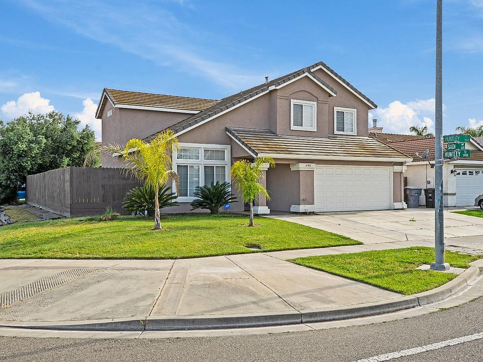 1st image of 2542 Saxon Way
