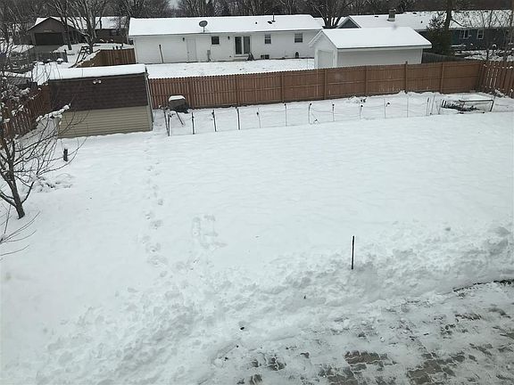 3rd image of 3090 Cactus Ave