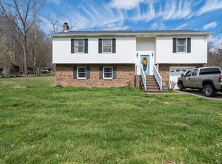 10218 Counts Ln, Abingdon, VA 24210