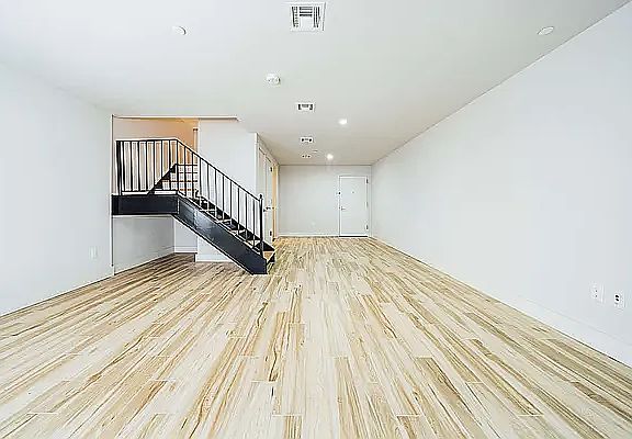 4th image of 785 Dekalb Ave APT 1A