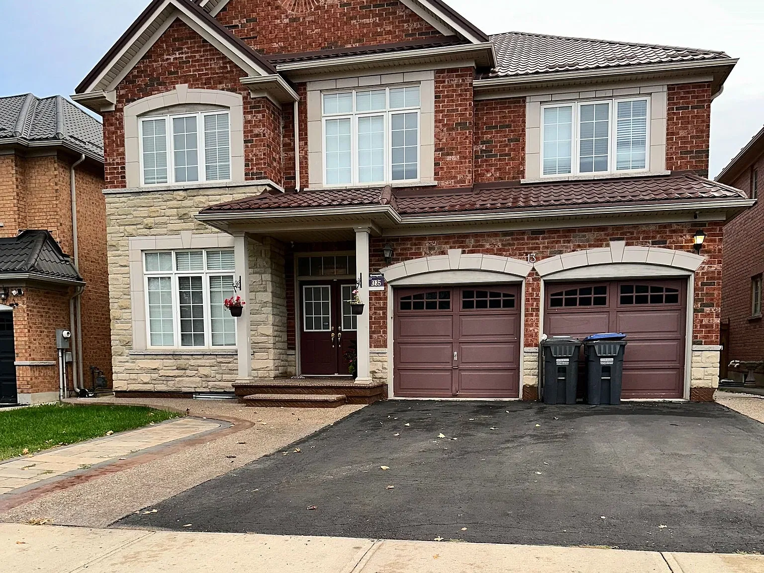 4 bed, $3,300 — Photo 1