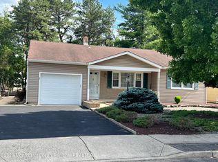 30 Auburn Rd, Toms River, NJ 08757