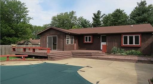 3rd image of 20200 Jewell Ave