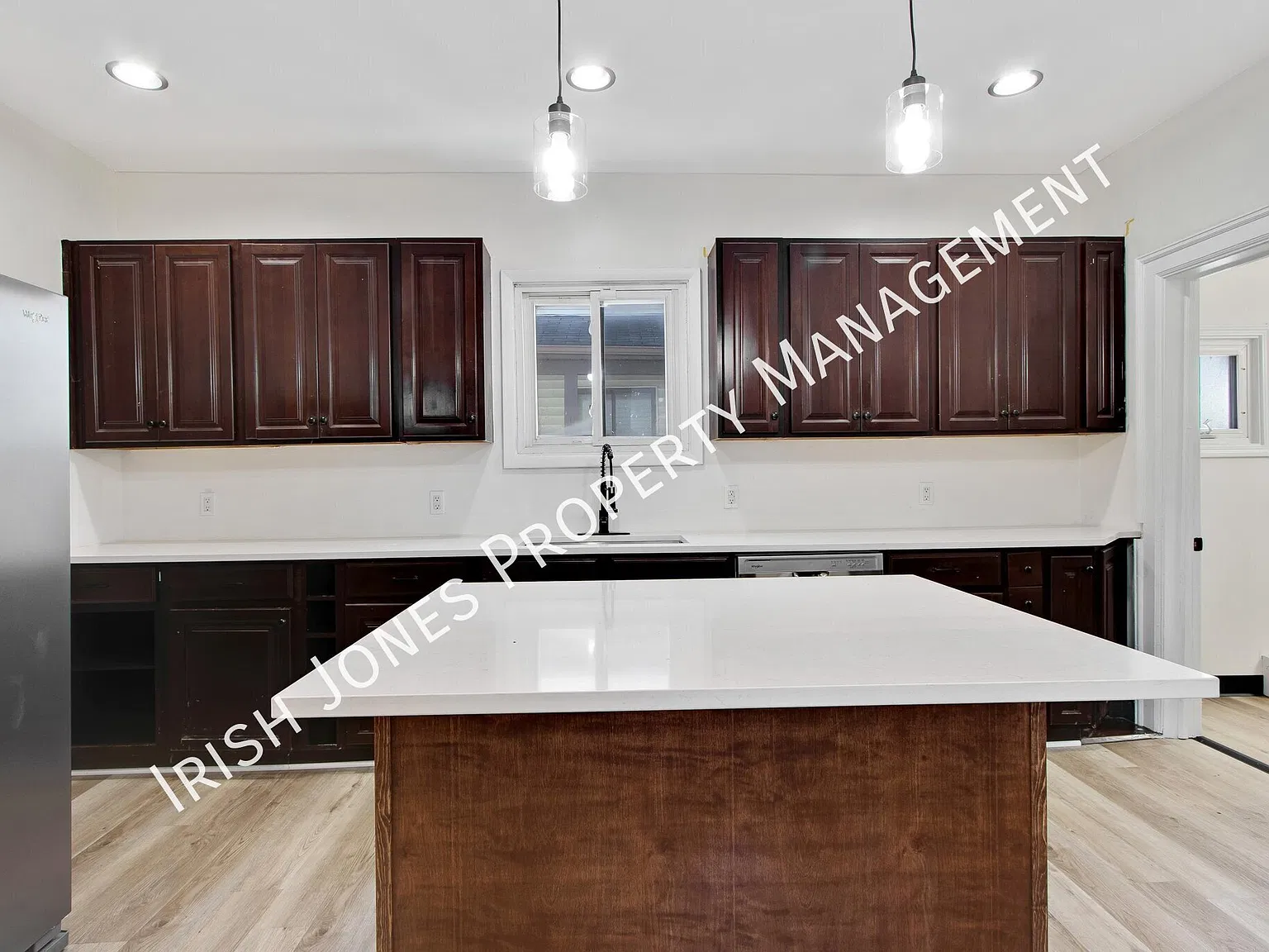 5 bed, 1768 sqft, $2,300 — Photo 3