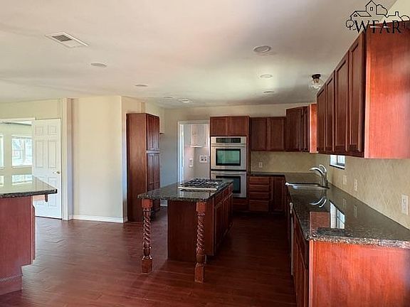 5th image of 2716 Devon Rd