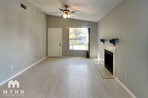 107 Northlake Dr Photo 1