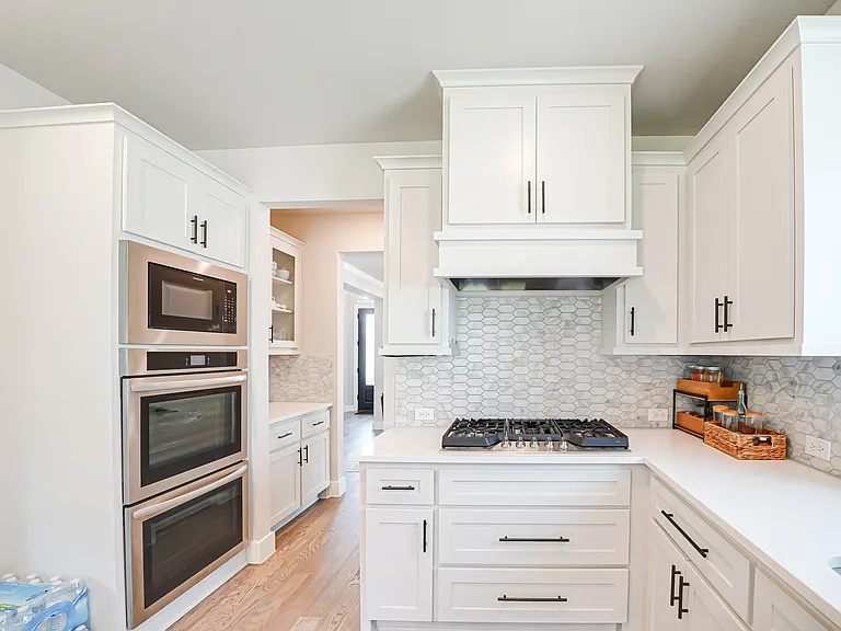 727 Stearman Ln — Photo 9