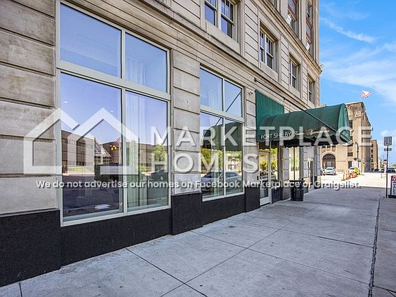3rd image of 525 W Lafayette Blvd #15D
