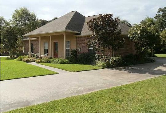 1st image of 315 Village Park Dr