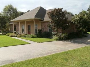 315 Village Park Dr, Maurice, LA 70555