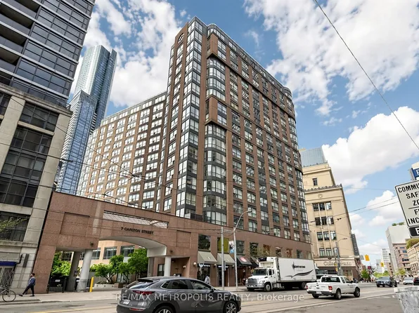 7 Carlton St #311, Toronto, ON M5B 2M3