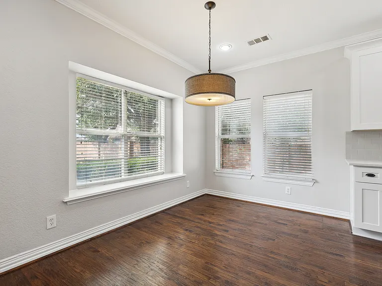 6043 Fieldstone Dr — Photo 12