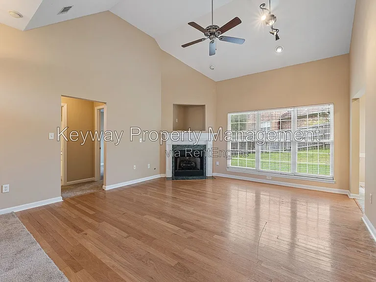 803 Bell Springs Ct — Photo 7