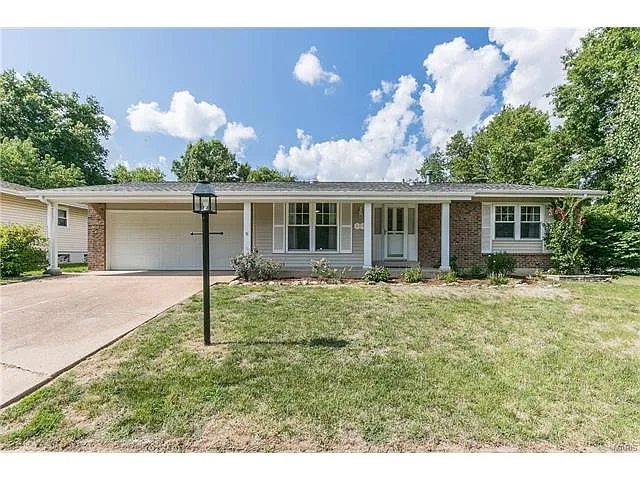 501 Arborwood Dr photo 1