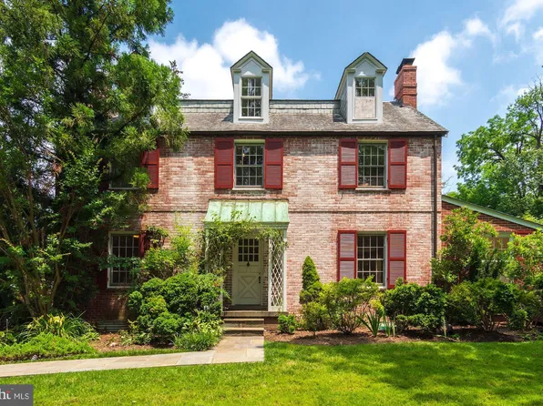 5013 Brookdale Rd, Bethesda, MD 20816
