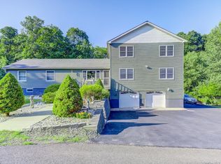 142 Hawleys Corners Rd, Lloyd, NY 12528