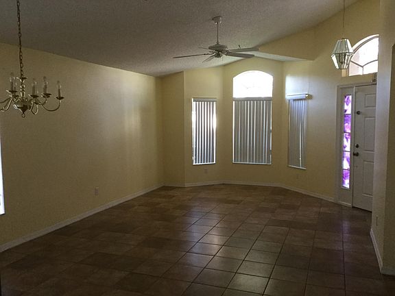 3rd image of 5162 Hook Hollow Cir