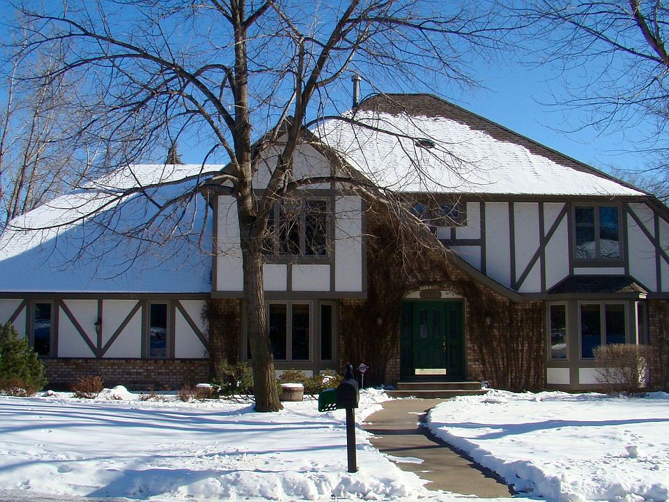 1st image of 3630 Rosewood Ln N