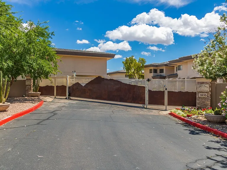 3235 E Camelback Rd #201 — Photo 20