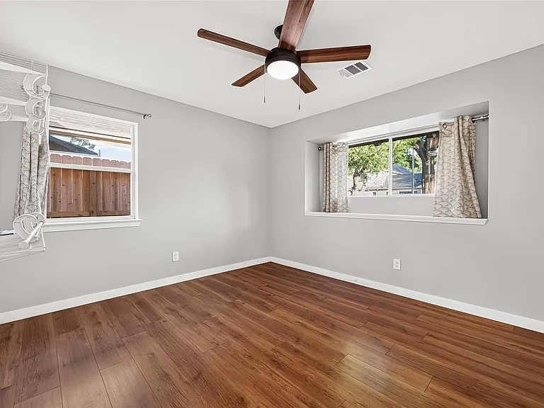 12930 Kimberley Ln — Photo 33