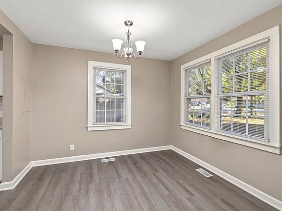 5th image of 2057 Greenville Cir