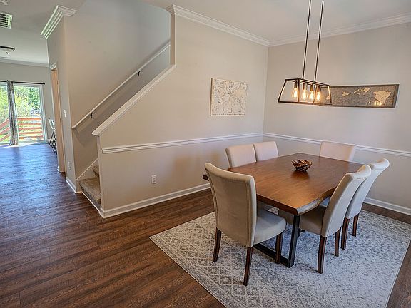 5th image of 814 Hagan Ave