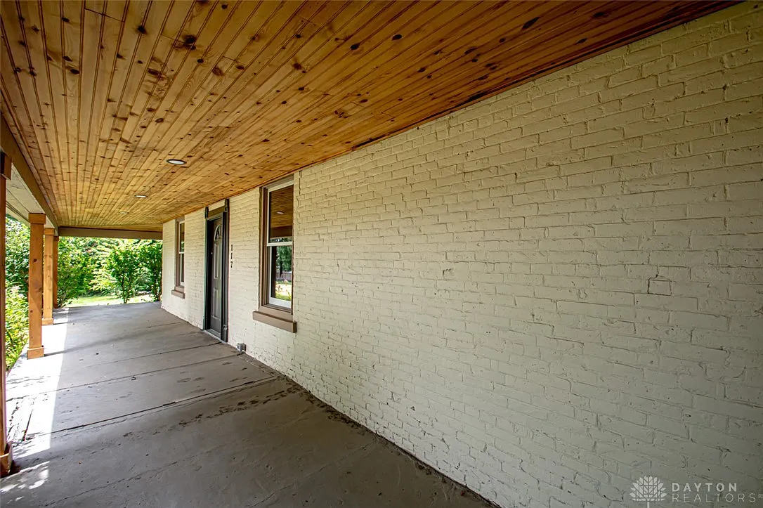 4 bed, 2.5 bath, 2432 sqft, $2,750 — Photo 4