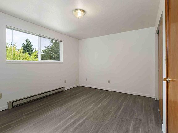 3rd image of 10626 SE 238th St #8