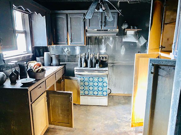 4th image of 1523 Golf Forest Dr