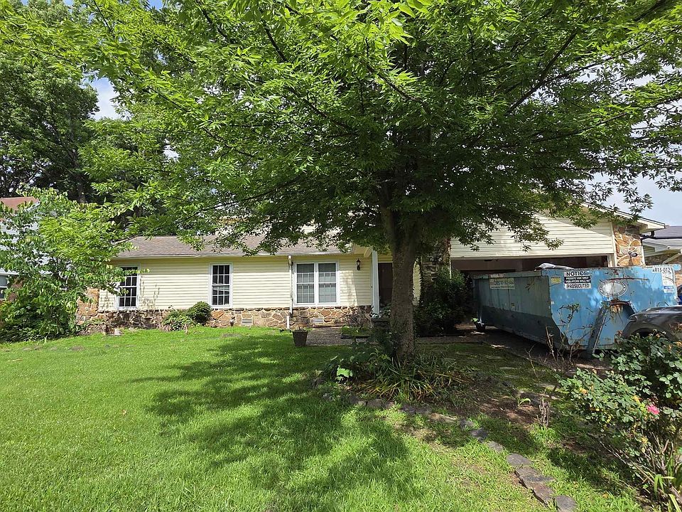 1st image of 109 Concord Cir