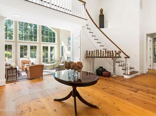5 Old School House Ln, East Hampton, NY 11937