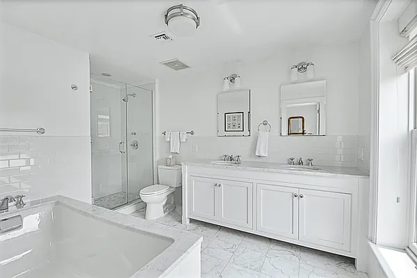 Sold by Engel and Völkers Brownstone Brooklyn | media 12