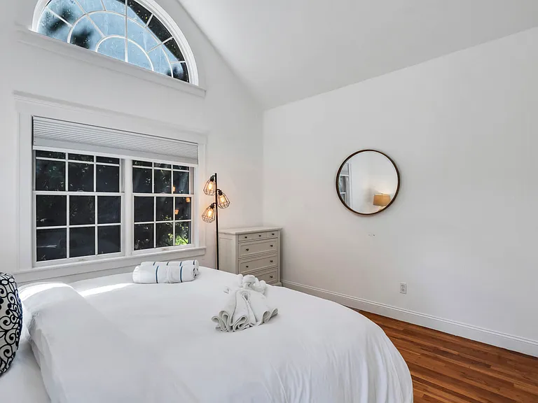 1110 N Sea Rd — Photo 44