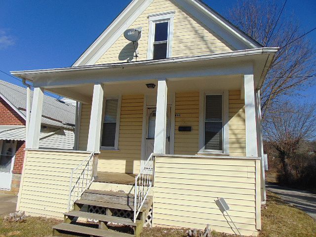 1st image of 127 N Sugar St