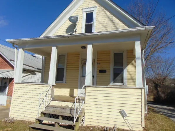 127 N Sugar St, Saint Clairsville, OH 43950