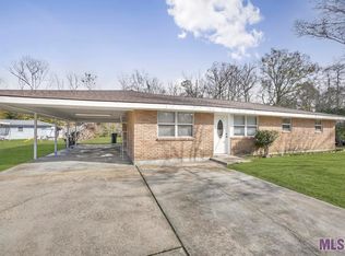 34934 Gravesbriar Dr, Denham Springs, LA 70706