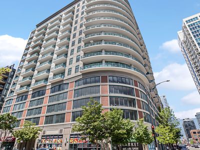340 W Superior St APT 1603, Chicago, IL, 60654