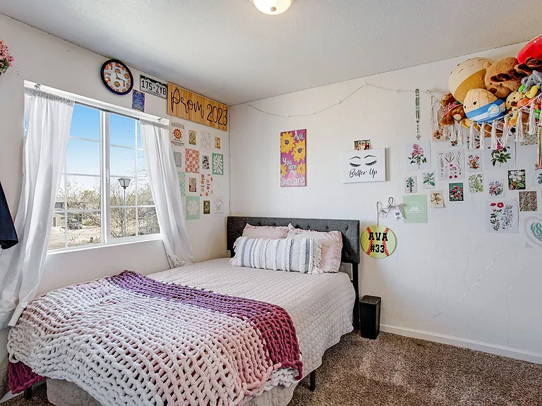 1725 Rowan Ln — Photo 20