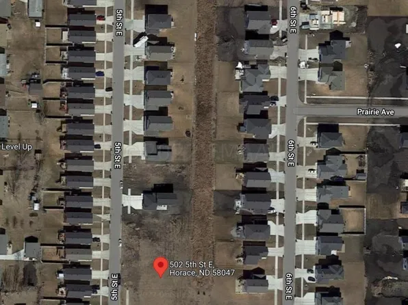 502 5th St E, Horace, ND 58047