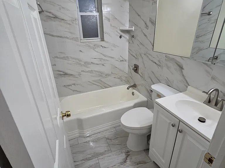 625 Houston Ave #1 — Photo 13