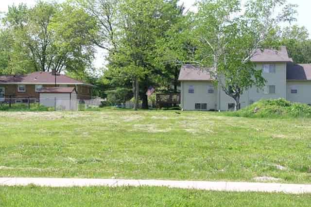 1st image of 631 Owen St #635