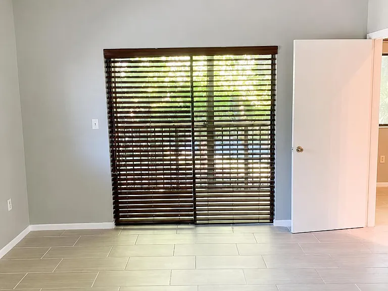 2550 SW 18th Ter #1606 — Photo 4