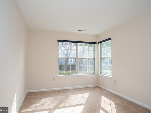 5th image of 8609 Beekman Pl Unit A