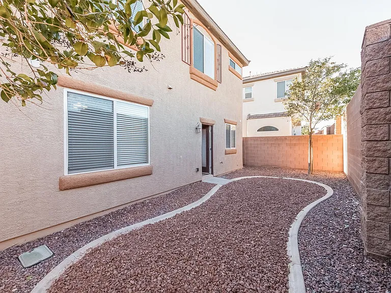8257 Begonia Blush Dr — Photo 15