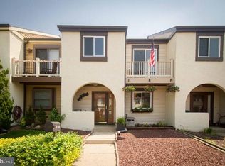 205 Monroe Ct, Holland, PA 18966