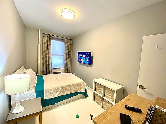 4th image of 188 Columbus Ave #3FN