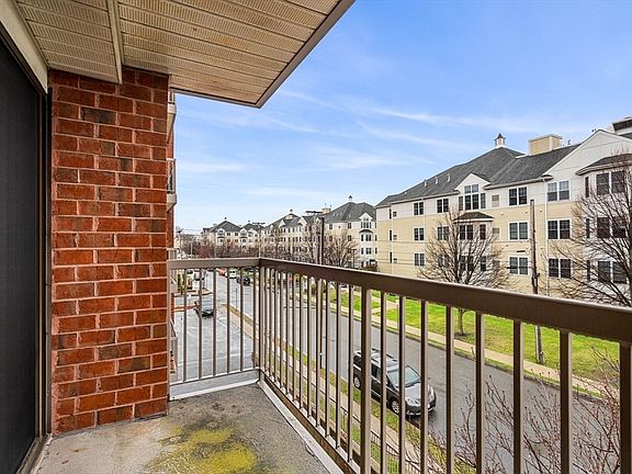 5th image of 30 Revere Beach Pkwy APT 301